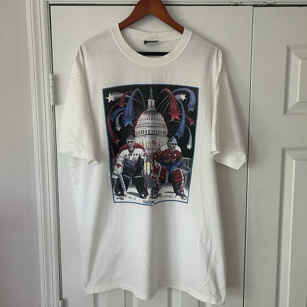 Vintage Washington Capitals Hockey T Shirt Greg Speece Art Size XL Single Stitch